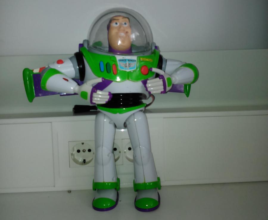 You are currently viewing Buzz Lightyear